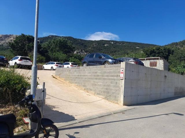 Ulica Dvori Narca 12 Apartment 4+2 Per. Baška Exterior foto